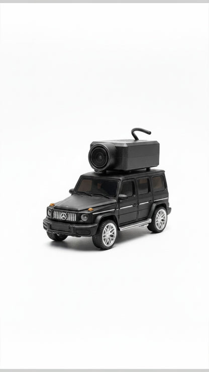 Coche RC Castor UP negro tipo todoterreno con cámara FPV HD montada en el techo para transmisión WiFi en interiores