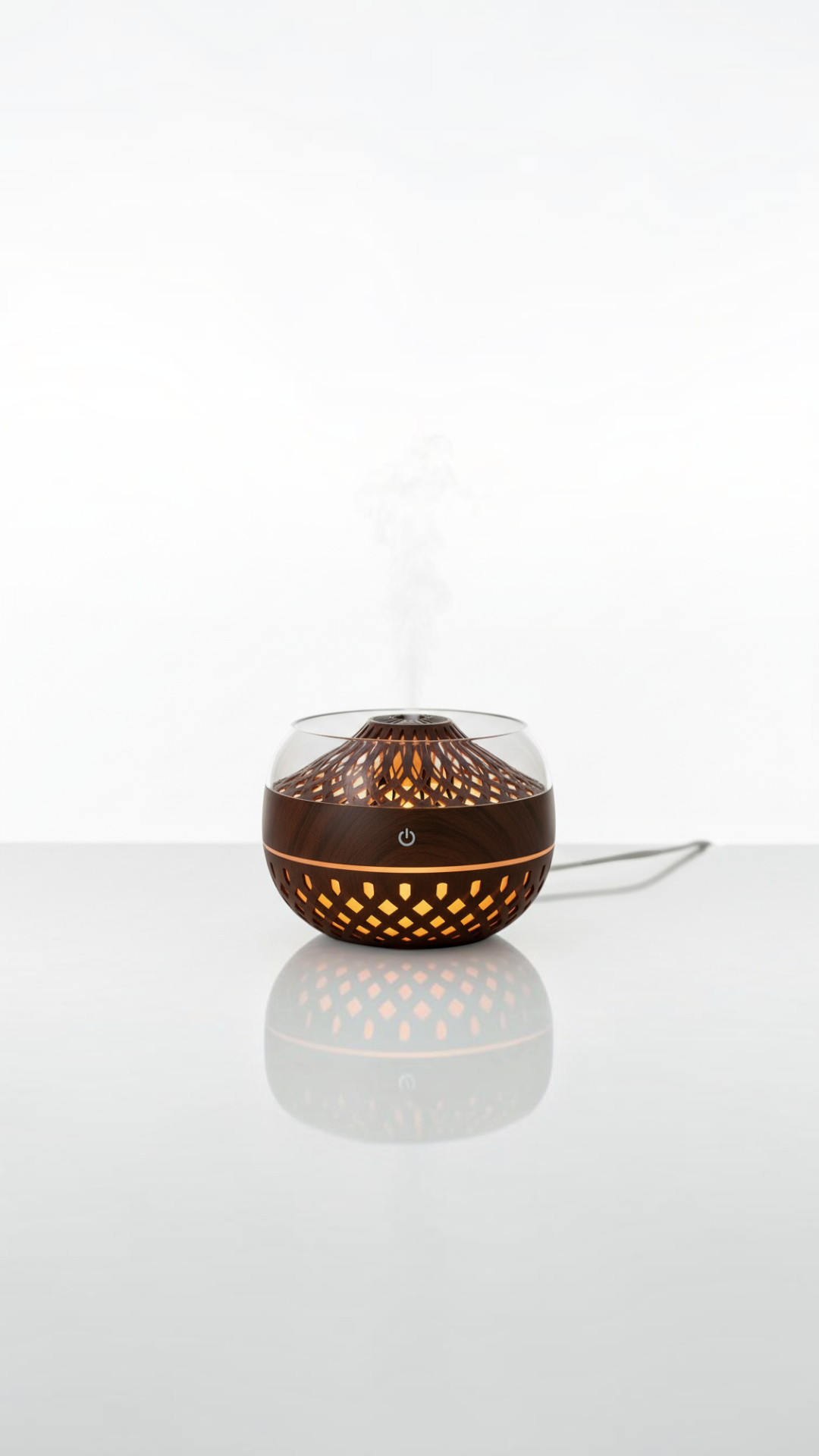 Difusor de aroma Castor UP con diseño zen de madera oscura, luz cálida integrada y vapor frío ultrasónico