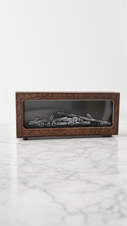 Humidificador Castor UP con diseño de chimenea y acabado en madera oscura sobre superficie de mármol blanco.