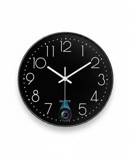 Reloj de pared Castor UP negro con números blancos y cámara de seguridad oculta integrada para vigilancia discreta